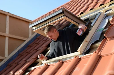 Pose de fenêtres de toit Velux à Puycalvel